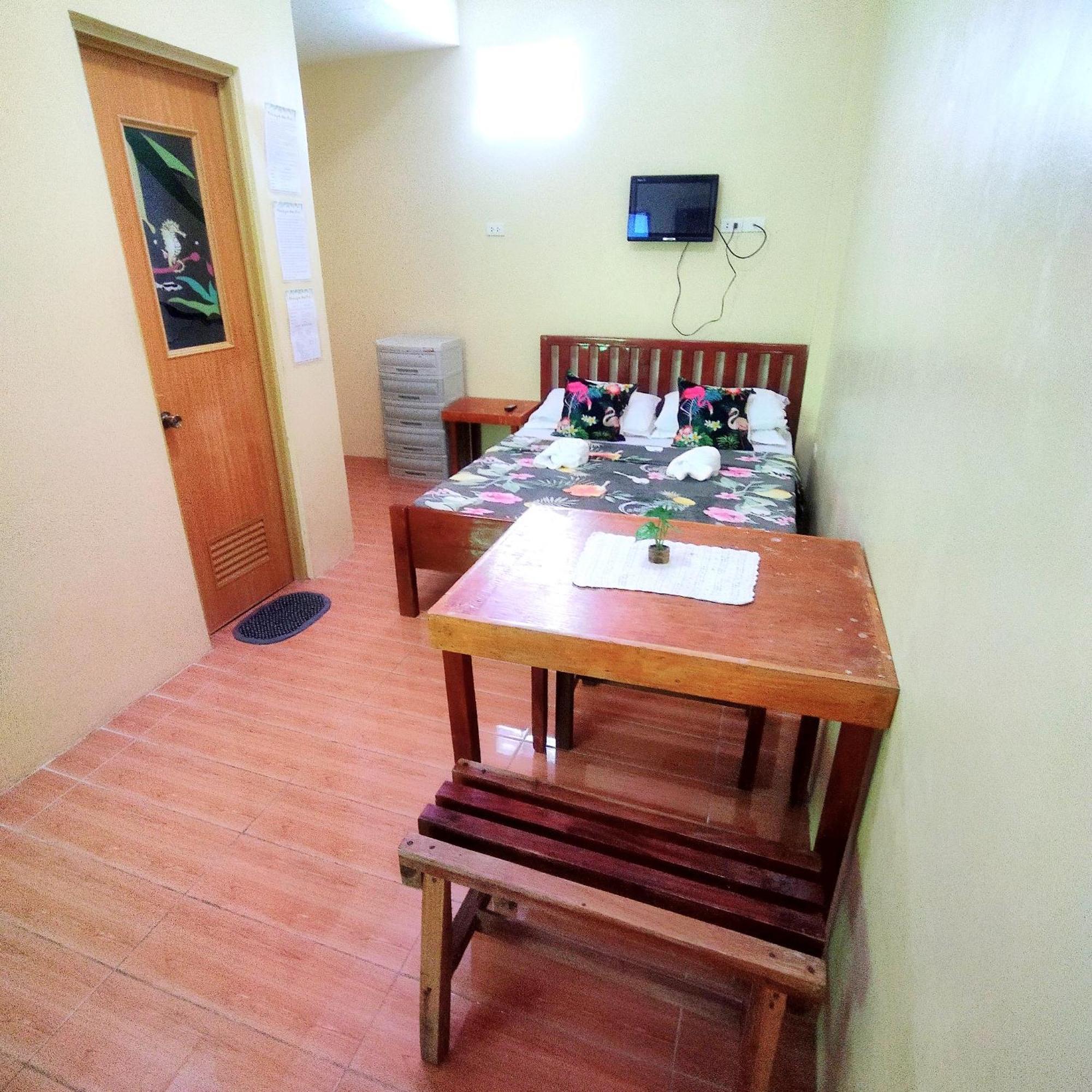Pamujo Hostel Baclayon Pokoj fotografie